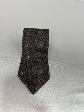 Andrew Scott Handmade 100% Silk Tie Green Paisley Pattern Classic